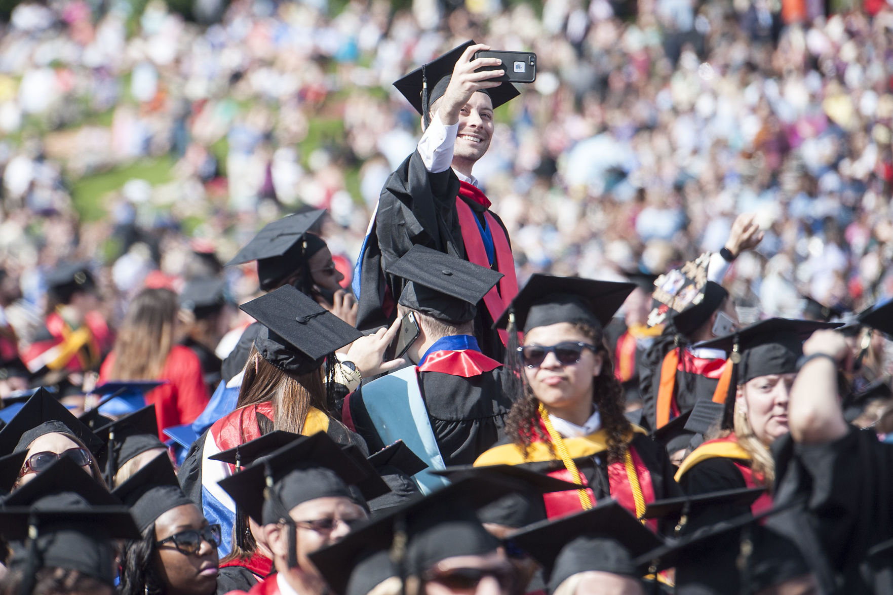 2016 - LU Commencement